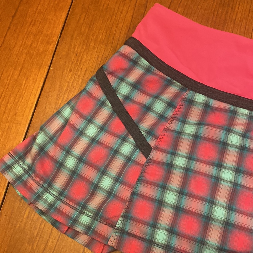 Lululemon Run Reflection Skirt Senorita Pink Plaid Size 6 - Picture 4 of 10